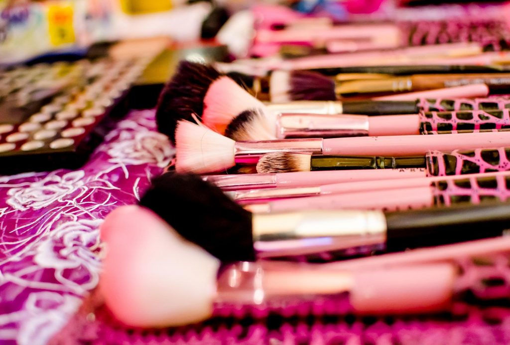 makeup-brushes-6492997_1920